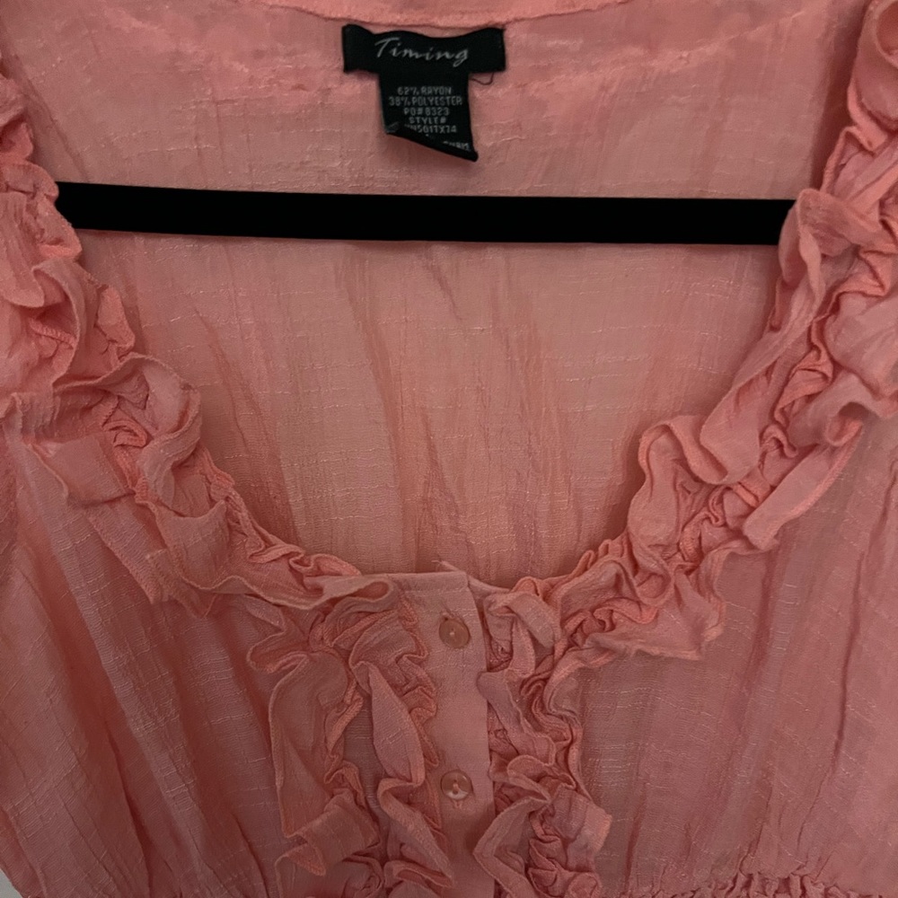 Women’s Ruffled top - Picture 7 of 9
